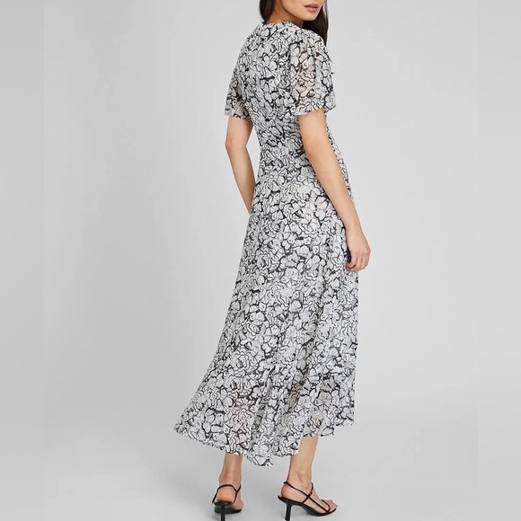 Club Monaco Black and White Flutter Sleeve Dress - Picture 2 of 7